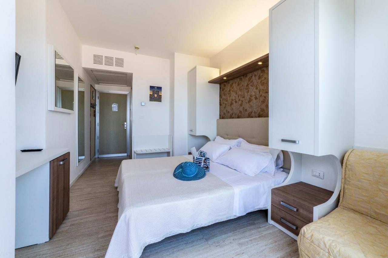Eurhotel Rimini Exteriör bild